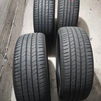 TRENO GOMME ESTIVE KUMHO 215/55 R18
