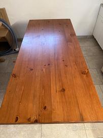 Tavolo in legno