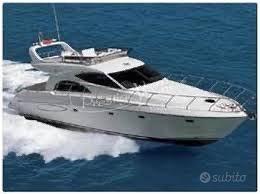 Raffaelli compass rose fly