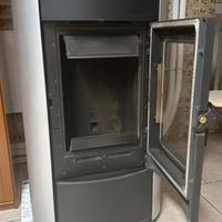 stufa a pellet Nordica Extraflame Raffaella idro