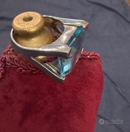 Anello in Oro 18 KT con Topazio Blu – 15 grammi