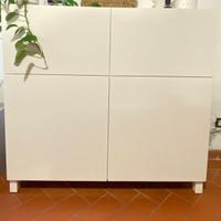Mobile IKEA con 4 sportelli – condizioni ottime