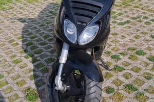 Piaggio nrg mc2 -50 cc a liquido