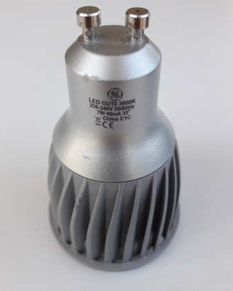 Lampada LED attacco GU 10