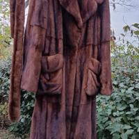 Pregiata pelliccia di visone vero lunga – alta qua