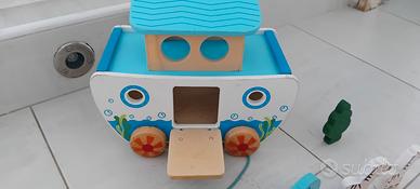 Arca di Noè, carrellino in legno