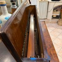 Pianoforte verticale W. Hilse Berlin accordato