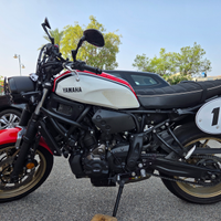 XSR 700 abs Akrapovic pari al nuovo