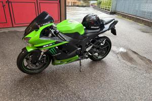Ninja ZX6R - GUIDABILE CON PATENTE A2