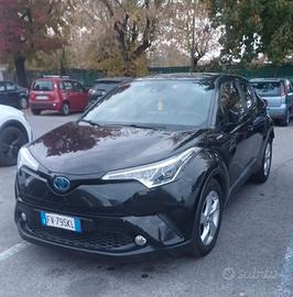 Toyota chr 1.8 hybrid 