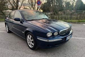 Jaguar X- Type 2,5 V 6 AWD