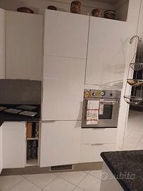 Cucina. Completa