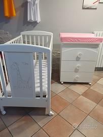 Lettino e fasciatoio completo