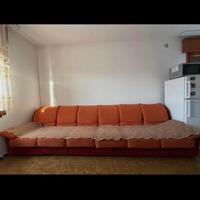 Divano sfoderabilie di colore, colore arancione