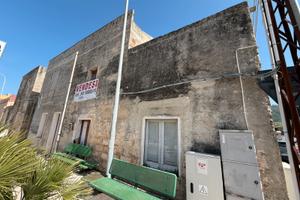 Custonaci casa da ristrutturare