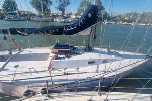 Barca a vela 10m Artmare Cat34 natante