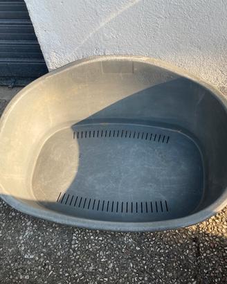 Cuccia per cani in plastica
