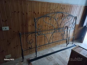 Letto matrimoniale  in ferro battuto