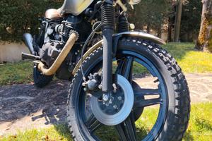 Scrambler 400 c.c.