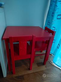 tavolino+2 sedie di legno Ikea