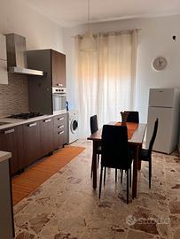 Appartamento arredato con 3 camere, cucina e bagno