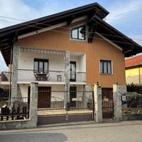 VILLA SINGOLA A RIVALTA DI TORINO