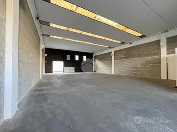 CAPANNONE A BERLINGO