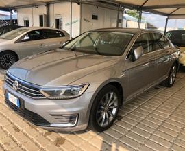 Volkswagen Passat 1.4 GTE DSG PLUG-IN-HYBRID PREZZ