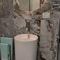 Lavabo free standing in Corian
