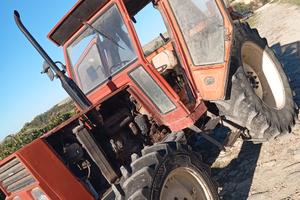 Trattore fiat 680 DTH