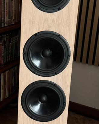 Pylon Diamond 30  DIFFUSORI