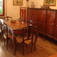 Mobile e tavola da salotto in stile