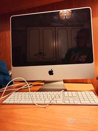 computer iMac da tavolo 