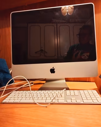 computer iMac da tavolo 