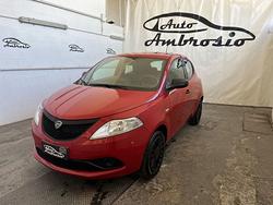 Lancia Ypsilon 1.0 firefly hybrid Gold s&s 70cv