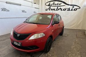 Lancia Ypsilon 1.0 firefly hybrid Gold s&s 70cv
