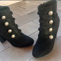 stivaletti neri camoscio con tacco