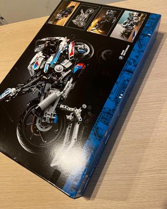 LEGO Technic 42130 BMW M 1000 RR - MISB