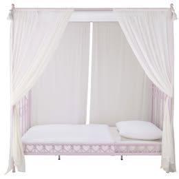 Letto a baldacchino