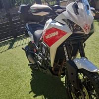 Moto Morini X-Cape 650 cerchi raggi