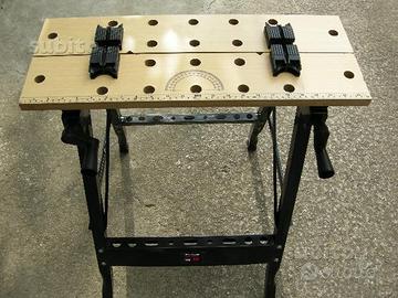 Tavolo da lavoro per tagliare legno e compensato