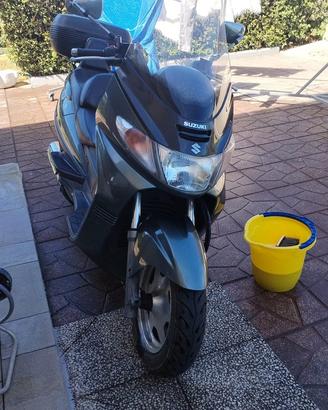 Suzuky Burgaman AN400