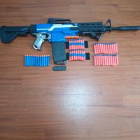 Fucile giocattolo motorizzato NERF 