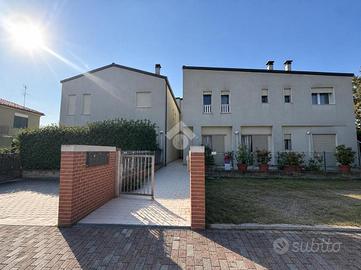 3 LOCALI A FUSIGNANO