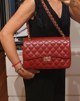 Borsa in pelle metalassè rossa