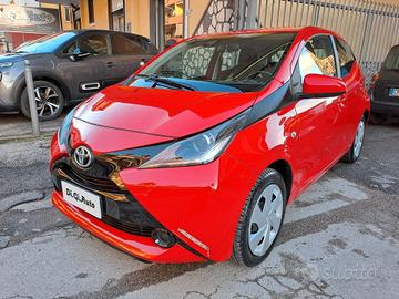 Toyota Aygo 1.0 VVT-i 69 CV 5 porte x-play