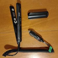 Piastra capelli Imetec portatile per auto