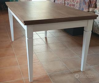 Tavolo da pranzo allungabile