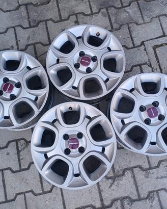 Cerchi in lega Fiat New Panda 3 serie dal 2012
