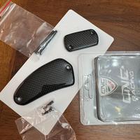 Tappi serbatoio freni in carbonio